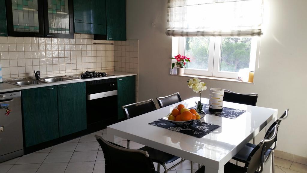 Red Coral Apartman